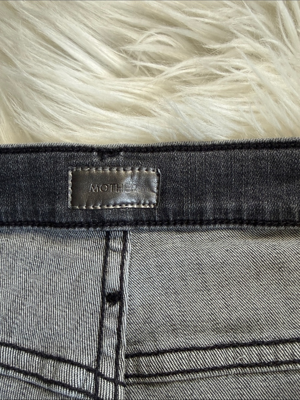 MOTHER “The Insider Crop Step Fray” Save Your Soul Jeans Size 27 - Picture 9 of 16